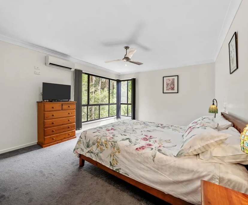 $1,050, Whole-property, 4 bathrooms, Gilston QLD 4211