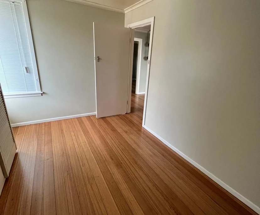 Unfurnished room in a share house