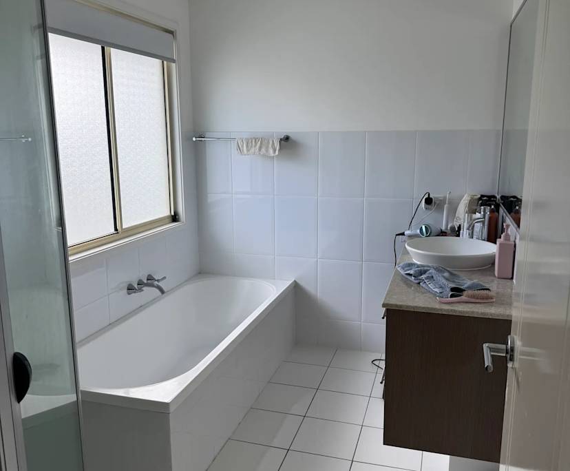 $400, Share-house, 5 bathrooms, Bulimba QLD 4171