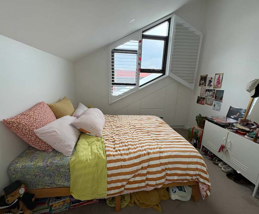 Furnished room with own bathroom