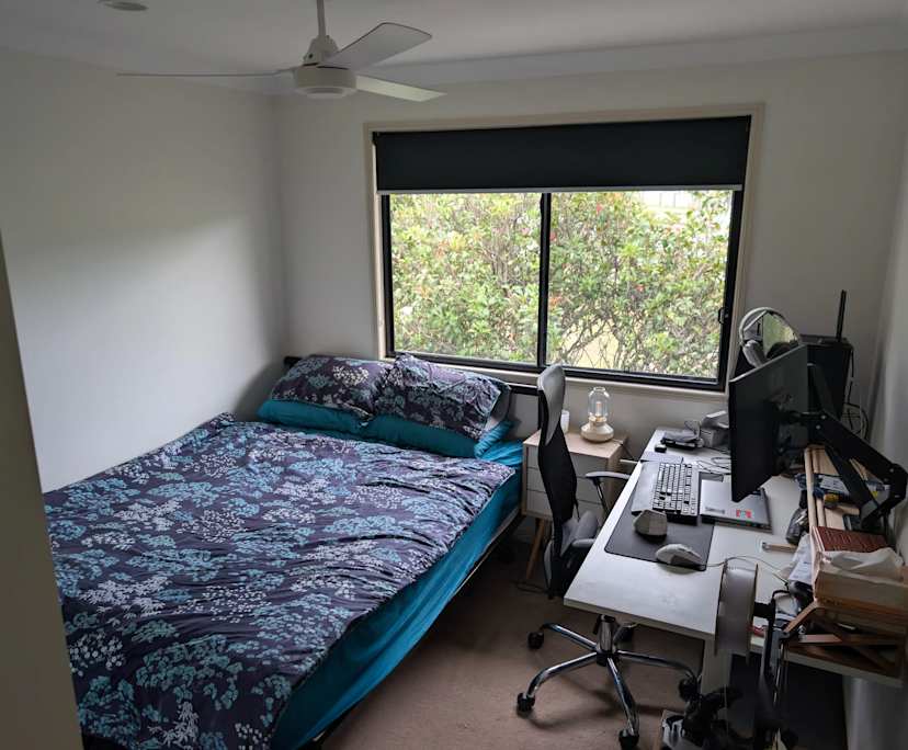 Furnished room in a share house