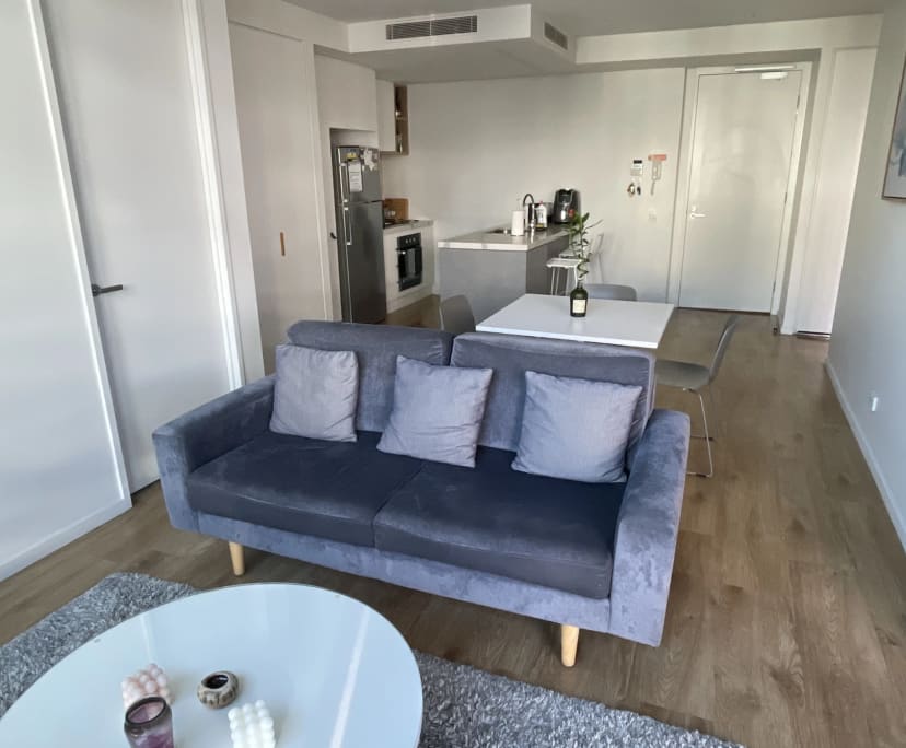 Furnished room with ensuite in a flatshare