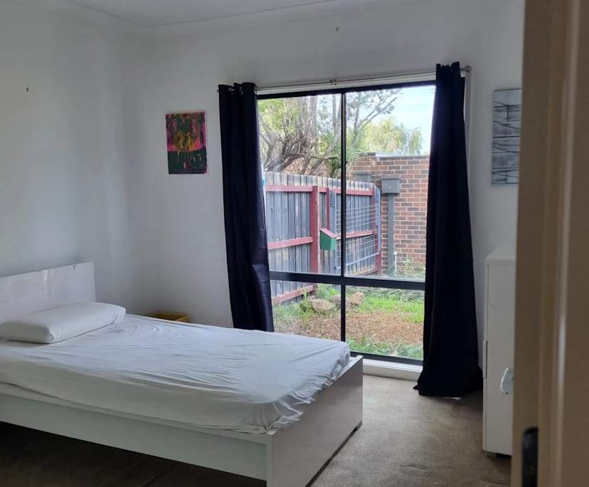 Room in a share house