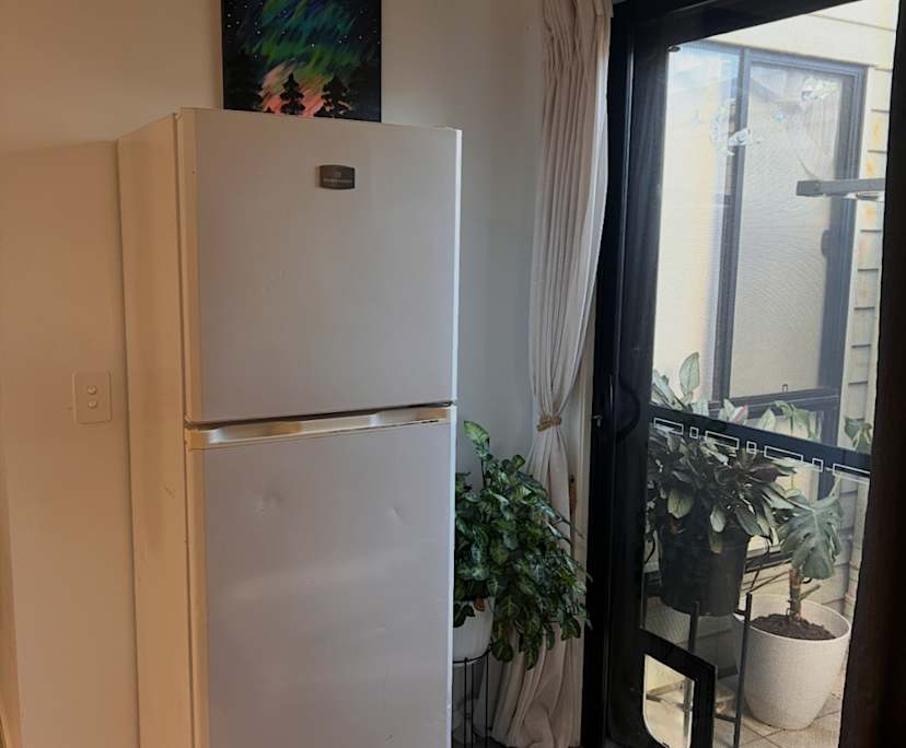 Unfurnished room in a share house