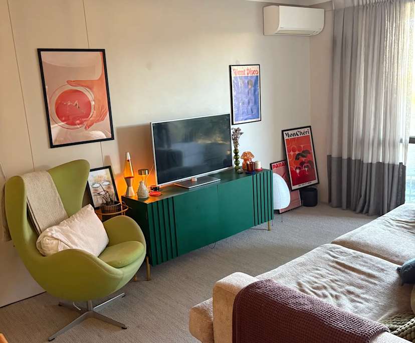 Whole property with 2 rooms for rent