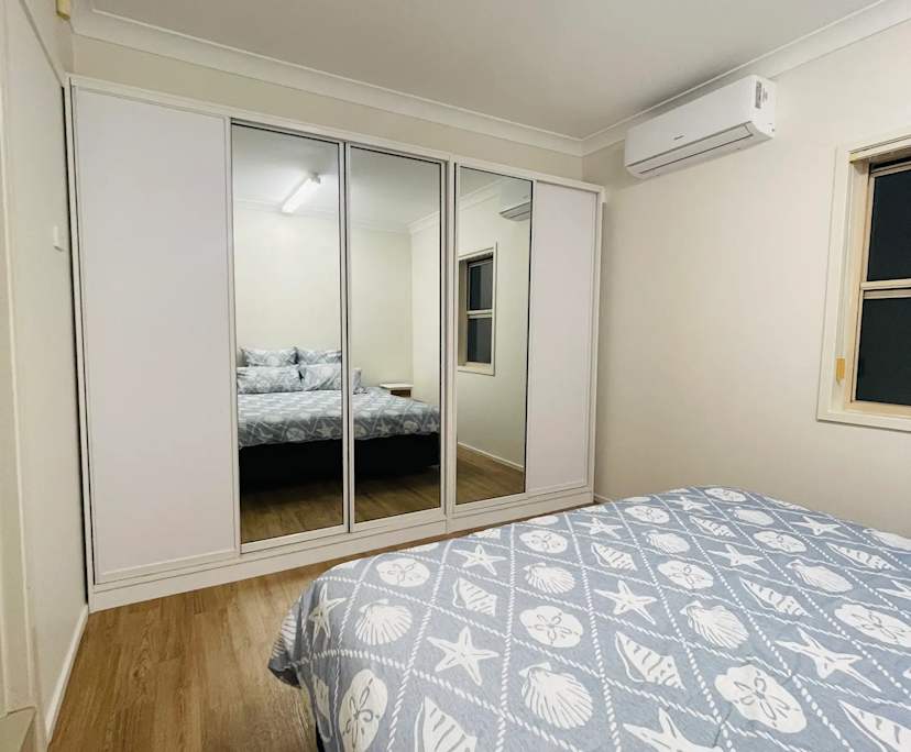 Room in a share house