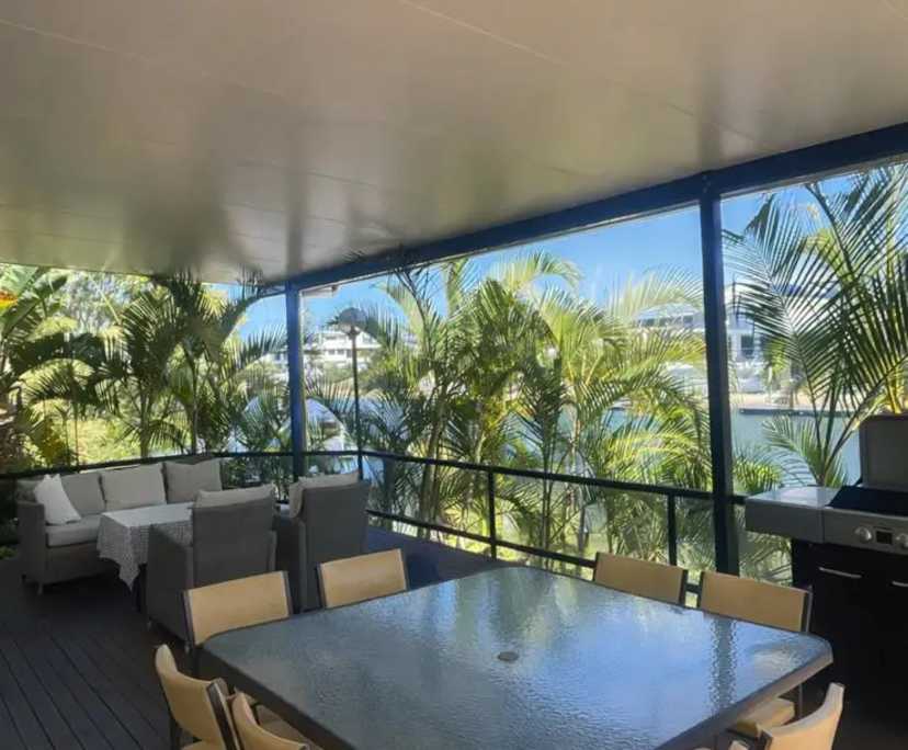 $275, Share-house, 3 bathrooms, Mermaid Waters QLD 4218