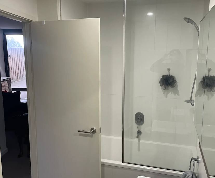 $350, Flatshare, 2 bathrooms, Highett VIC 3190