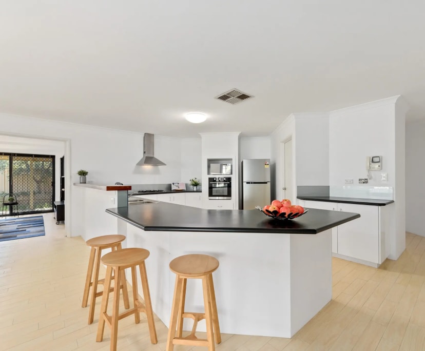 Room for Rent in Heathridge, Perth 320, Furnished...