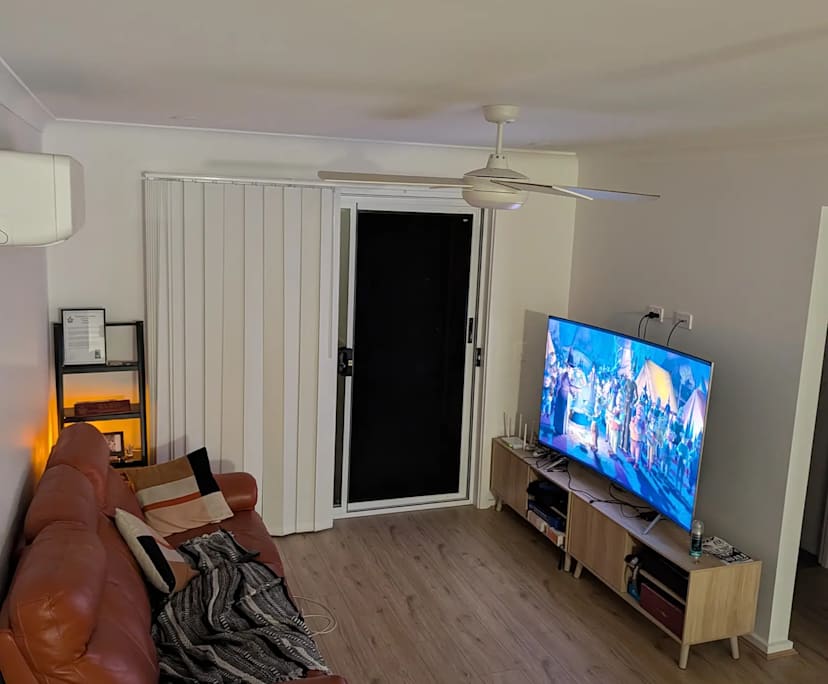 Furnished room with own bathroom