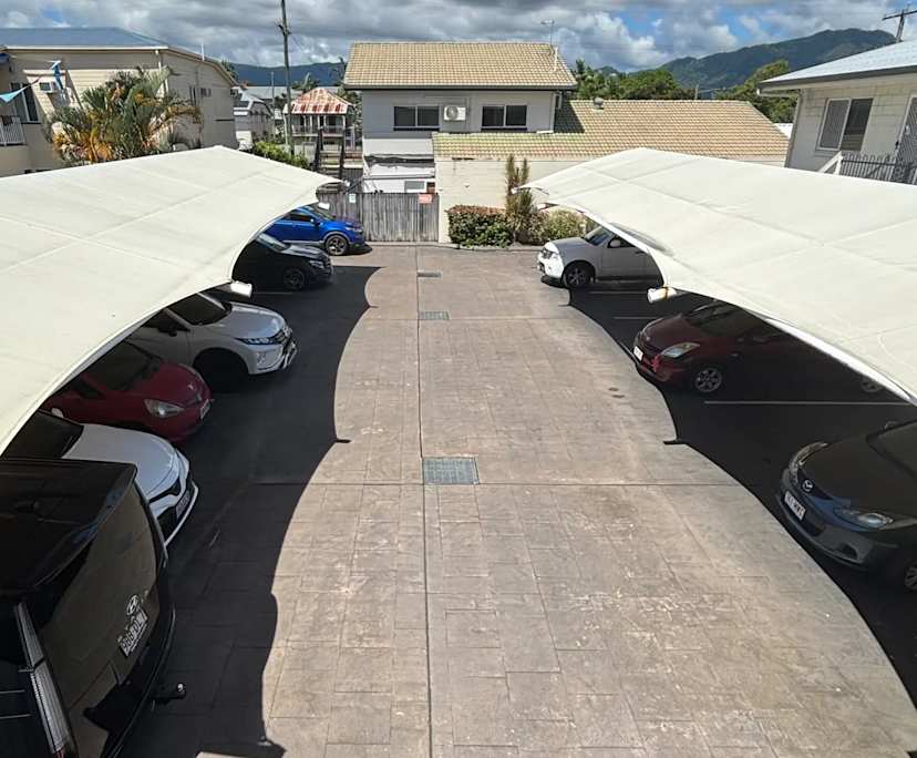 $350, Flatshare, 2 bathrooms, Parramatta Park QLD 4870