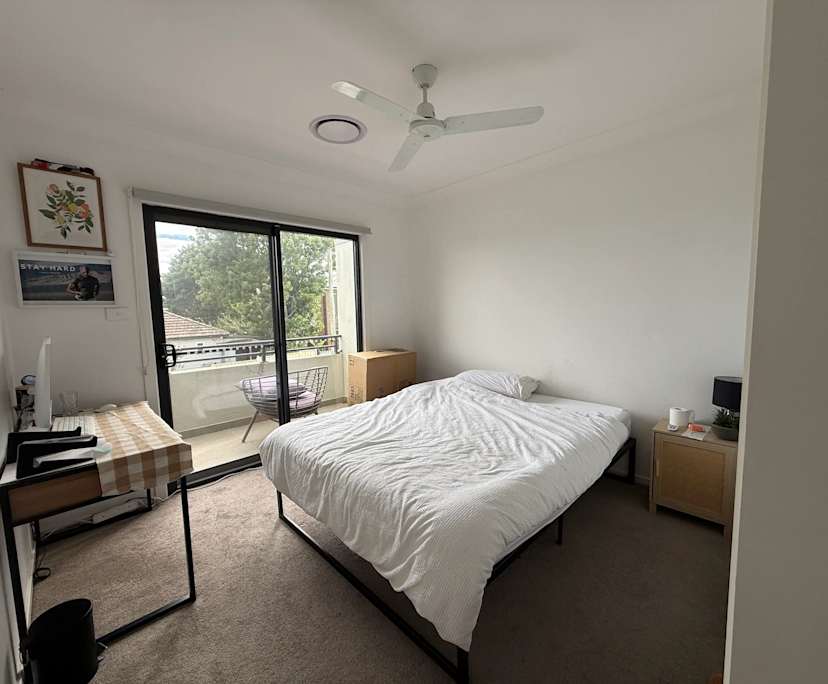 Room in a share house