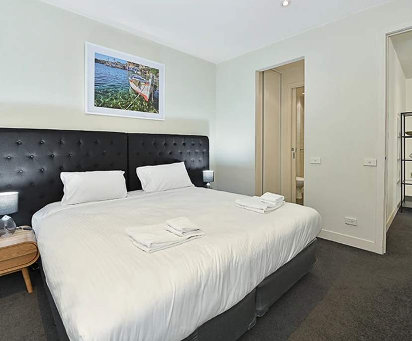 $1,099, Whole-property, 2 bathrooms, Melbourne VIC 3000