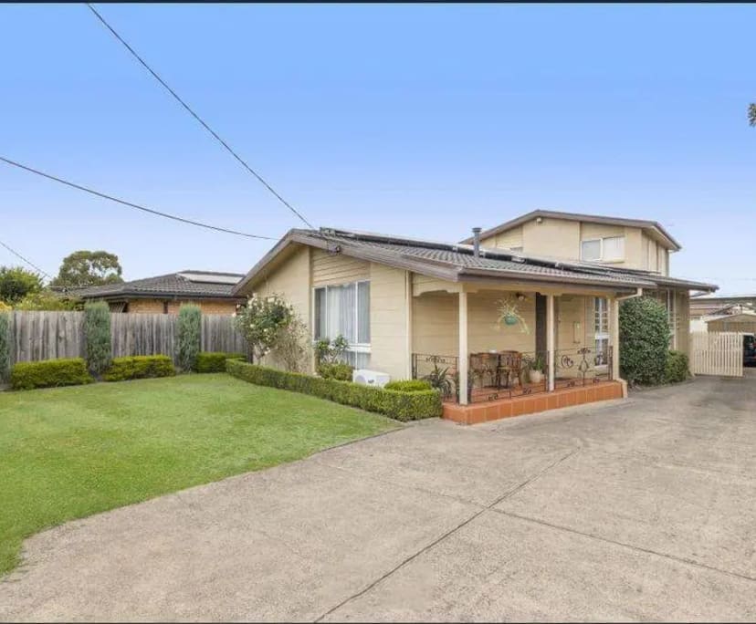 Room in a share house