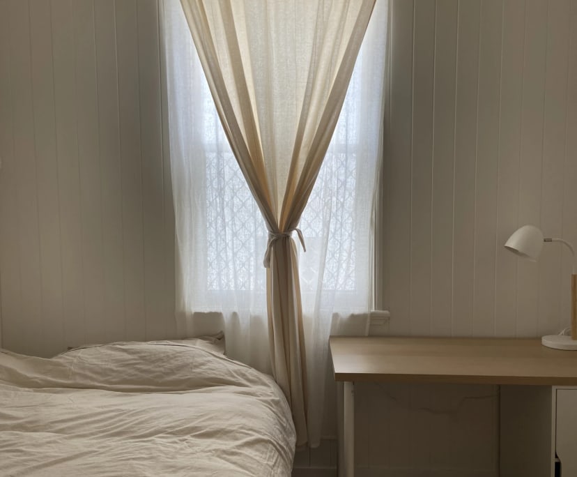 $300, Share-house, 3 bathrooms, Highgate Hill QLD 4101