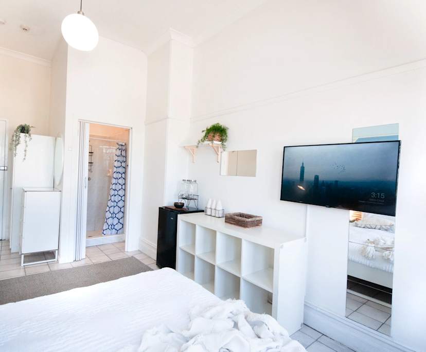 $445, Share-house, 6 bathrooms, Saint Peters NSW 2044