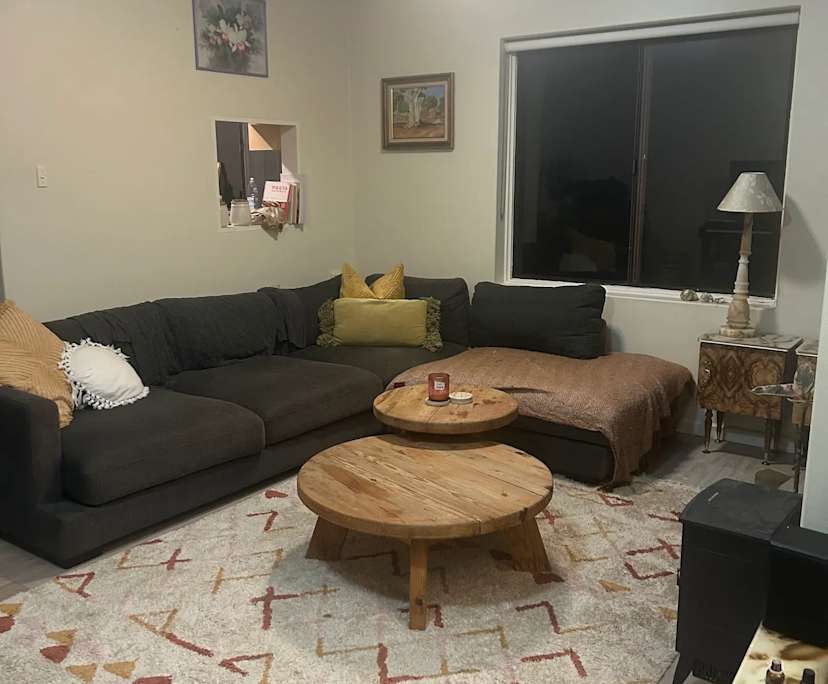 Unfurnished room in a flatshare