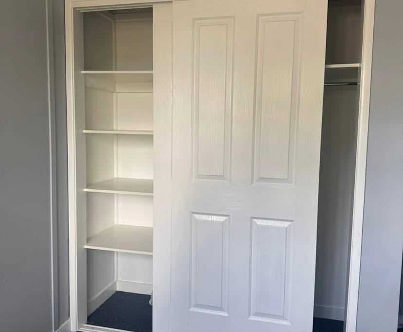 Room in a share house