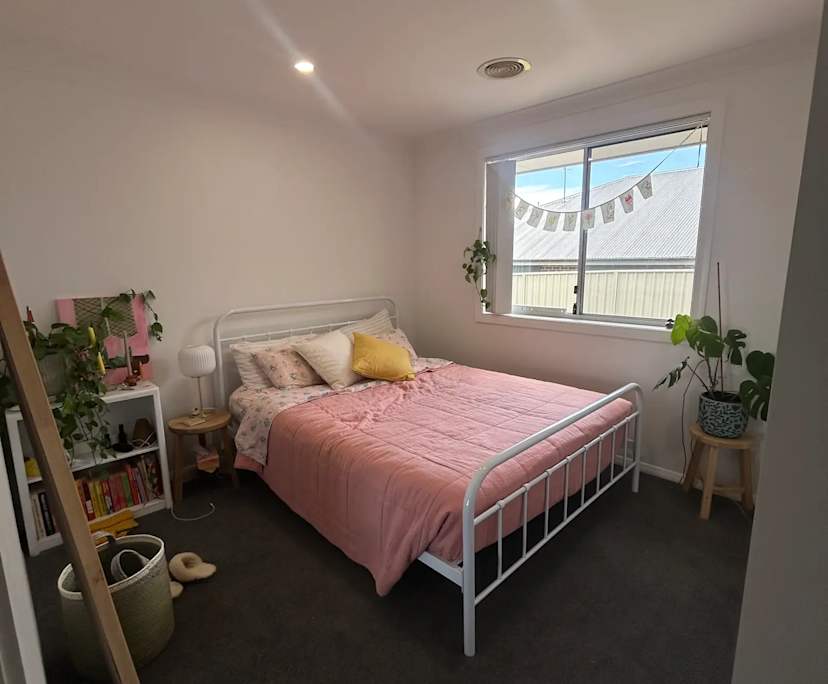 Unfurnished room in a share house