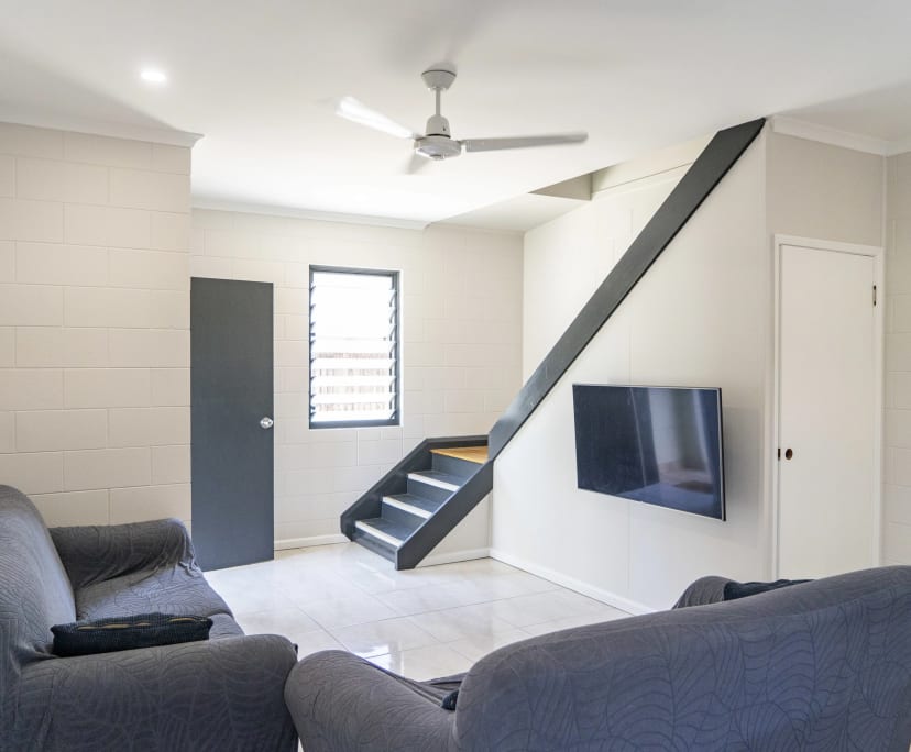 $300, Share-house, 2 rooms, Mooroobool QLD 4870, Mooroobool QLD 4870