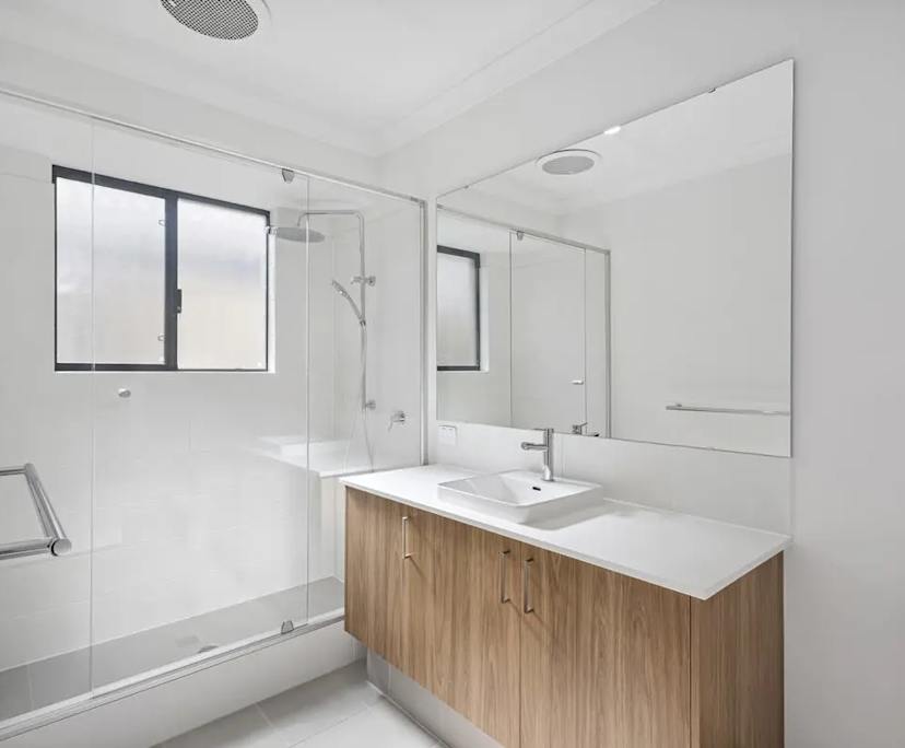 Furnished room with ensuite in a share house