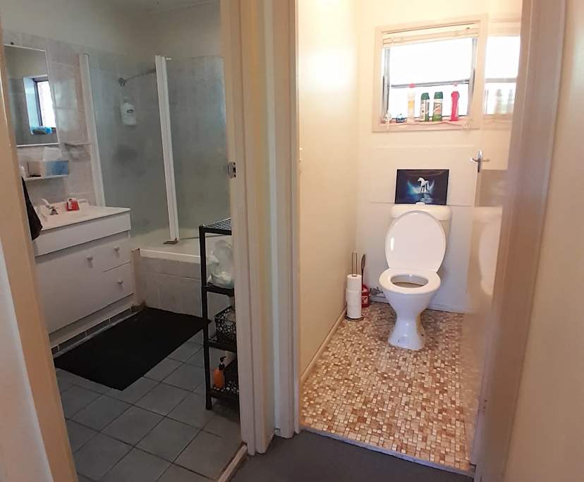 $250, Share-house, 3 bathrooms, Loganlea QLD 4131