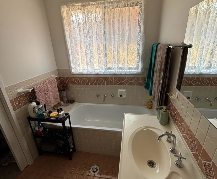 $225, Share-house, 3 bathrooms, Conder ACT 2906