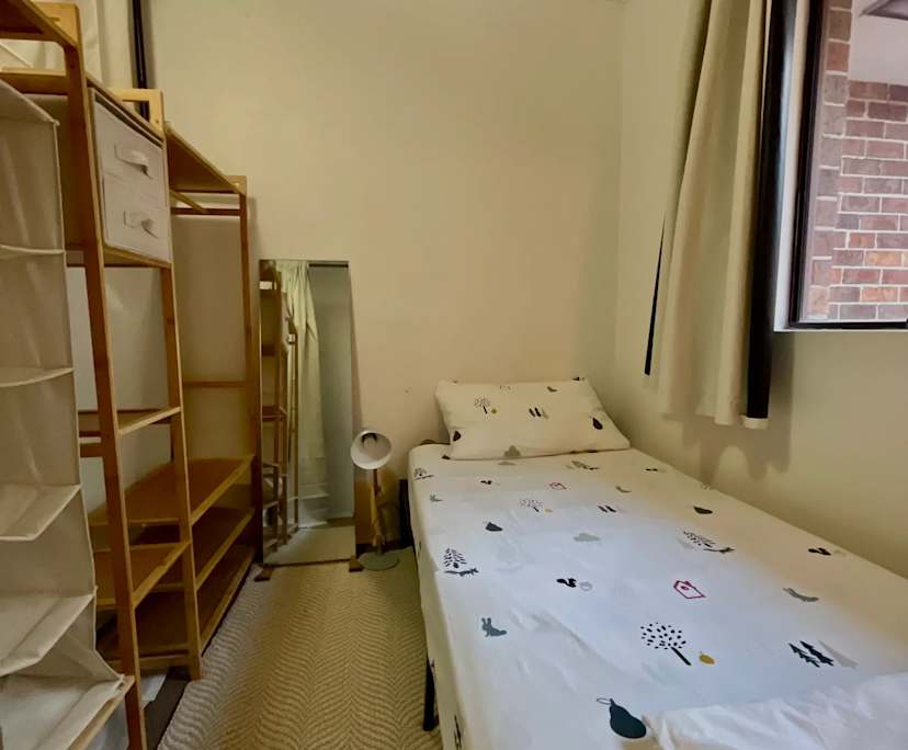 Furnished room in a share house