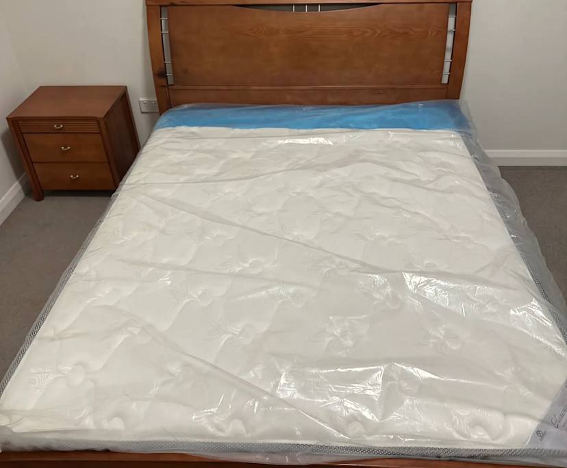Furnished room with own bathroom