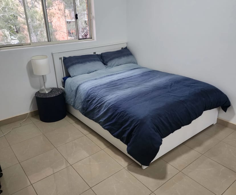Furnished room in a flatshare