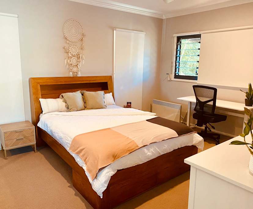 Furnished room with own bathroom