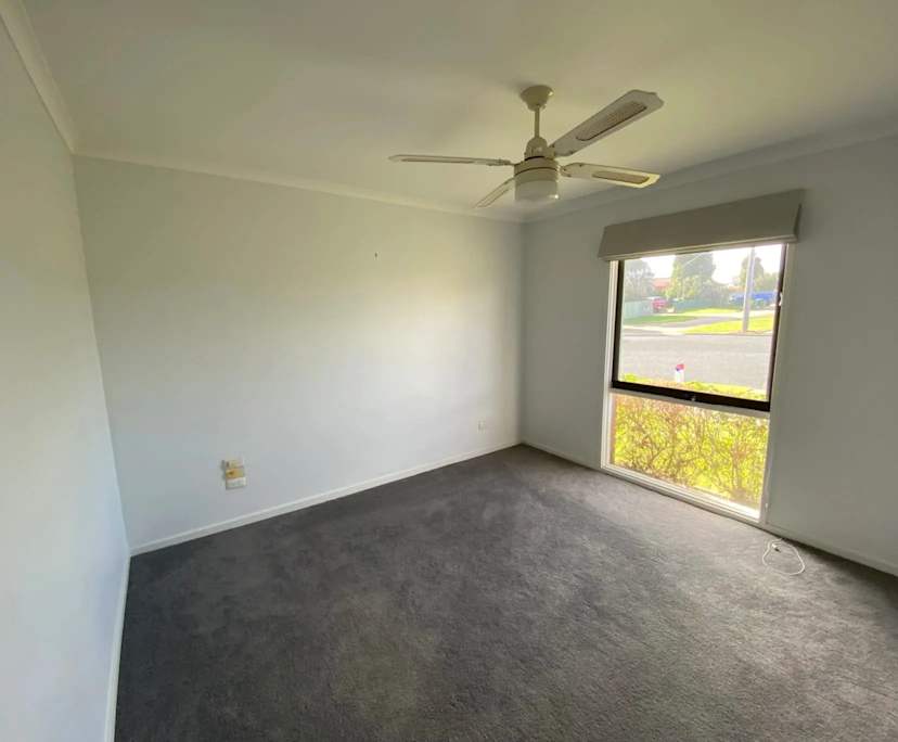 Unfurnished room with own bathroom