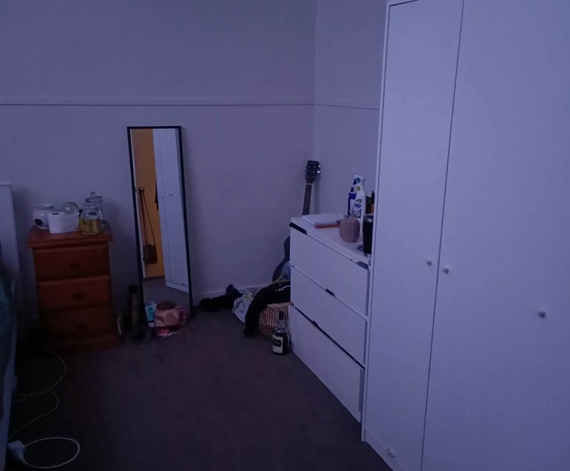 $217, Share-house, 3 bathrooms, Holland Park West QLD 4121