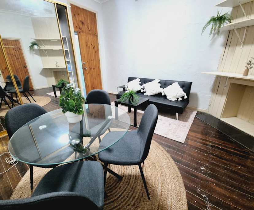 $400, Flatshare, 6 bathrooms, Newtown NSW 2042