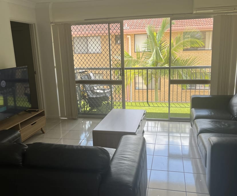 $300, Flatshare, 2 bathrooms, Toowong QLD 4066