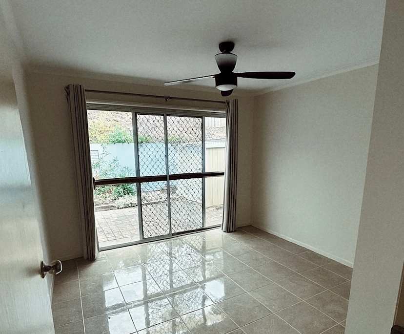 Room in a share house