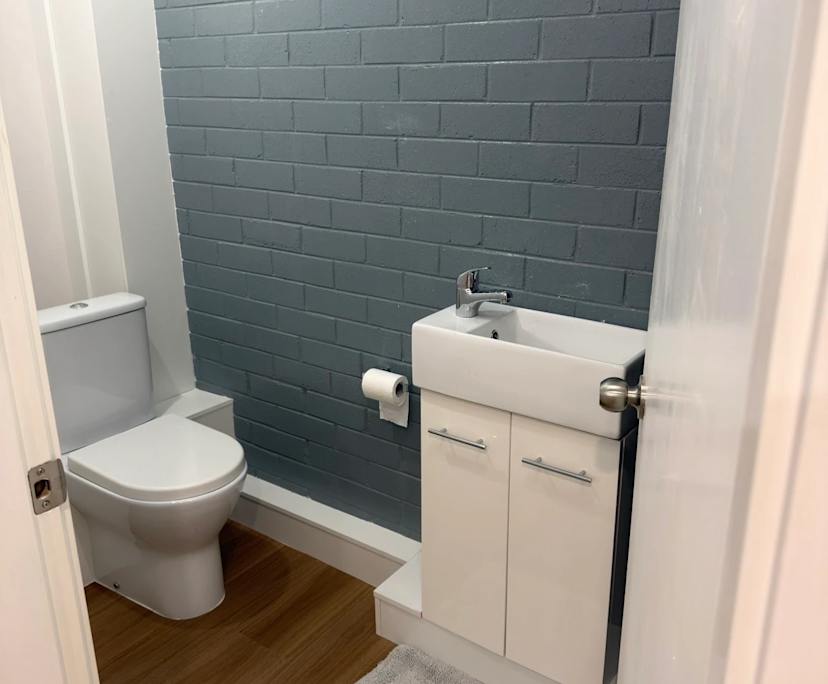 $450, Studio, 1 bathroom, Bardwell Valley NSW 2207