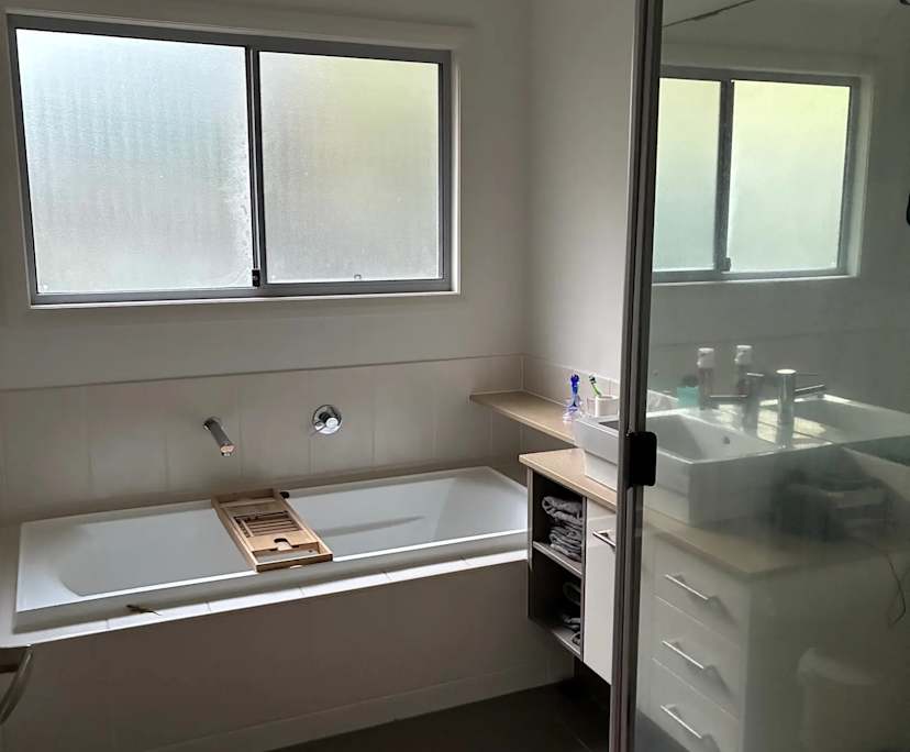 $450, Share-house, 4 bathrooms, Kuluin QLD 4558