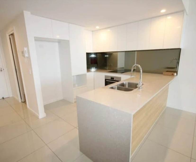 Unfurnished room in a flatshare