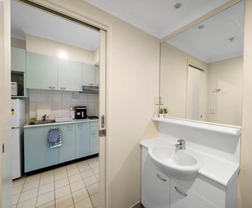 $320, Flatshare, 3 bathrooms, Carlton VIC 3053