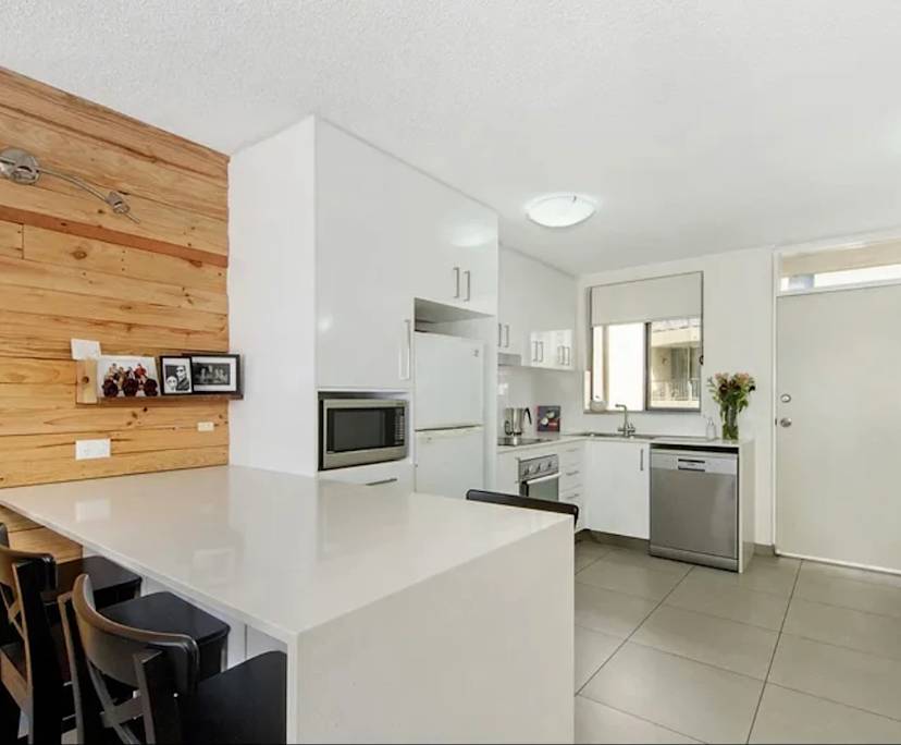 $420, Flatshare, 2 bathrooms, Surfers Paradise QLD 4217