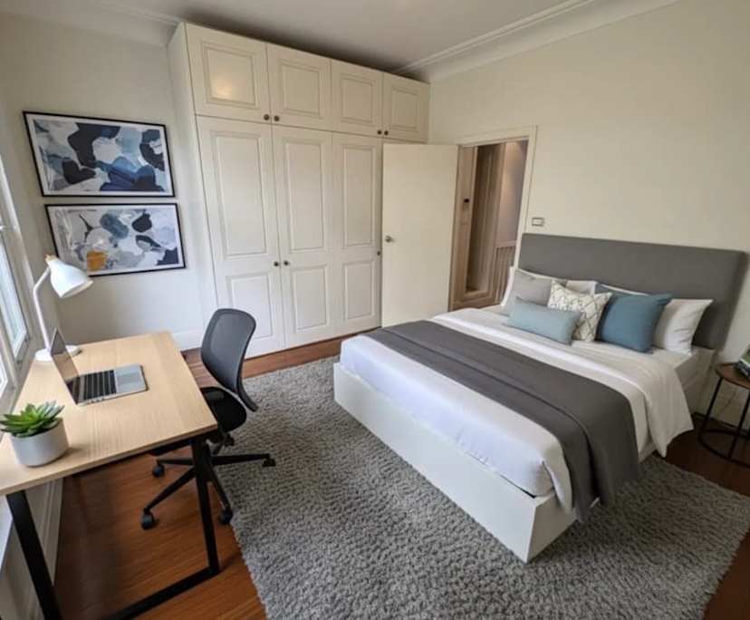 Furnished room in a share house