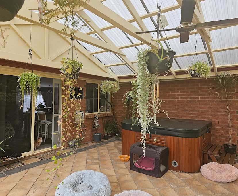 $275, Homestay, 3 bathrooms, Happy Valley SA 5159