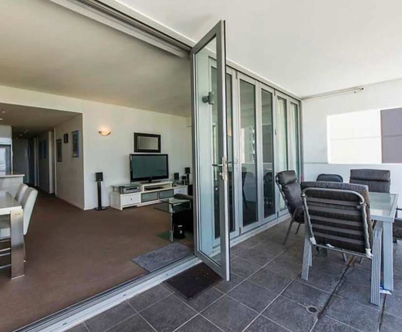 $330, Flatshare, 3 bathrooms, East Perth WA 6004