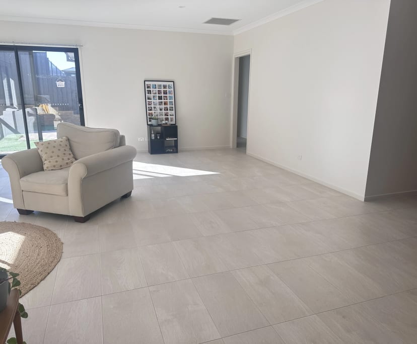 2 Rooms for Rent in Coombs, Canberra 230, Unfurni...