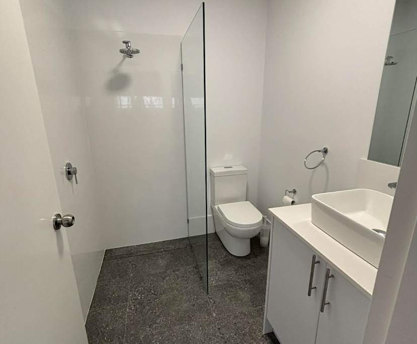 Furnished room with own bathroom