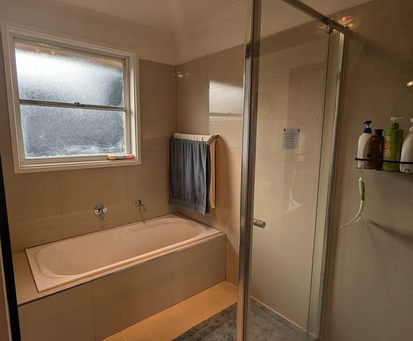 $390, Share-house, 3 bathrooms, Sunshine West VIC 3020