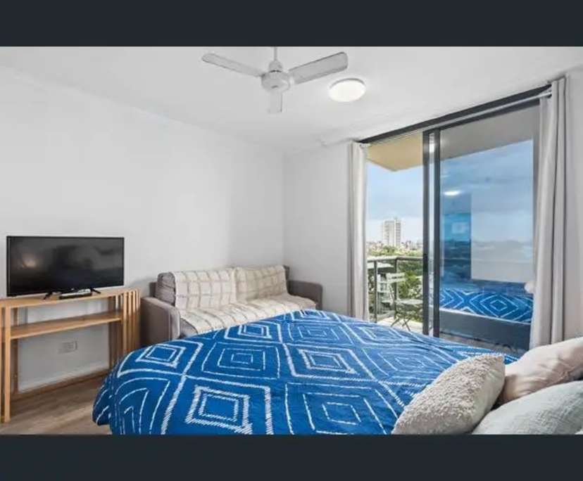 Furnished room studio flat for rent