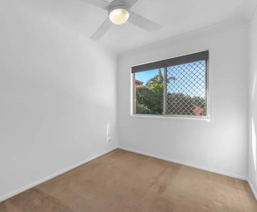 Unfurnished room in a share house