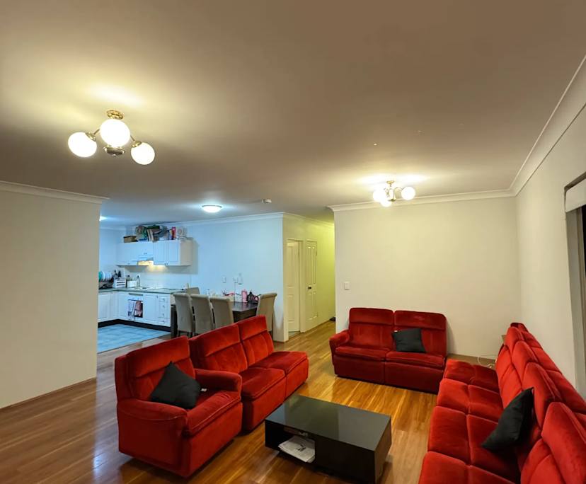 Unfurnished room with ensuite in a flatshare